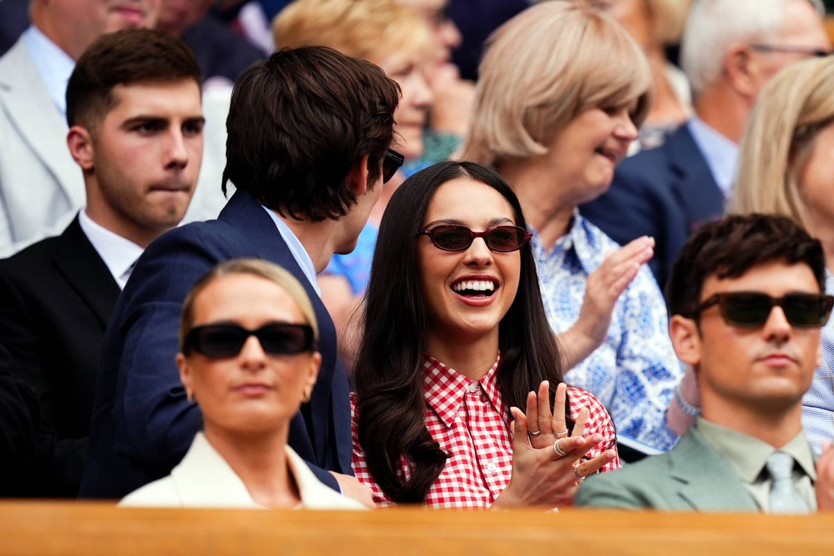 Olivia Rodrigo signe au FC Barcelone