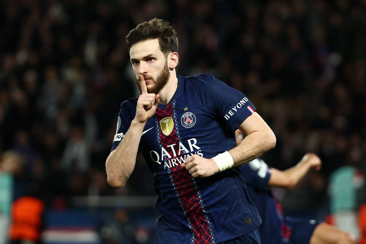 PSG : Kvaratskhelia va effacer Mbappé et Cavani