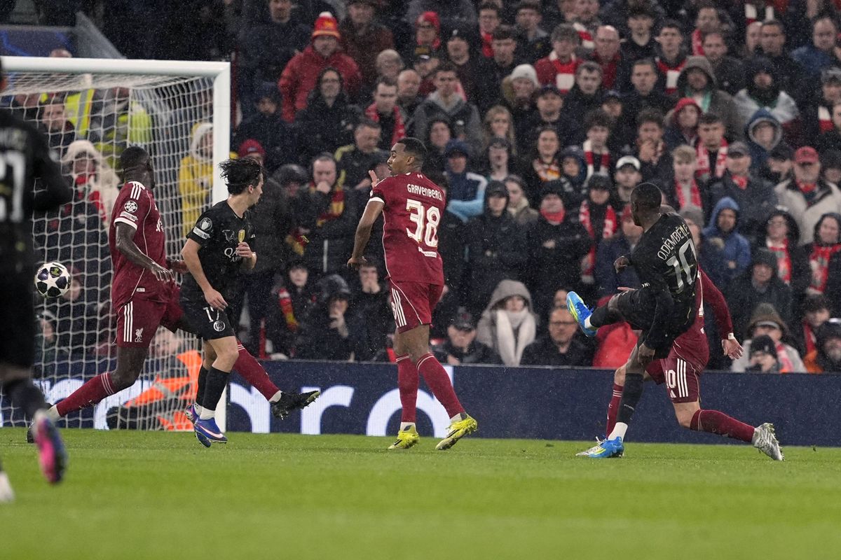 LdC : Dembélé punit Liverpool, le PSG en demi