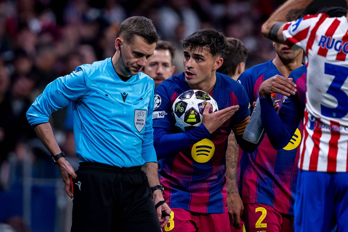 Le Barça attaque Clément Turpin et ses collègues devant l'UEFA