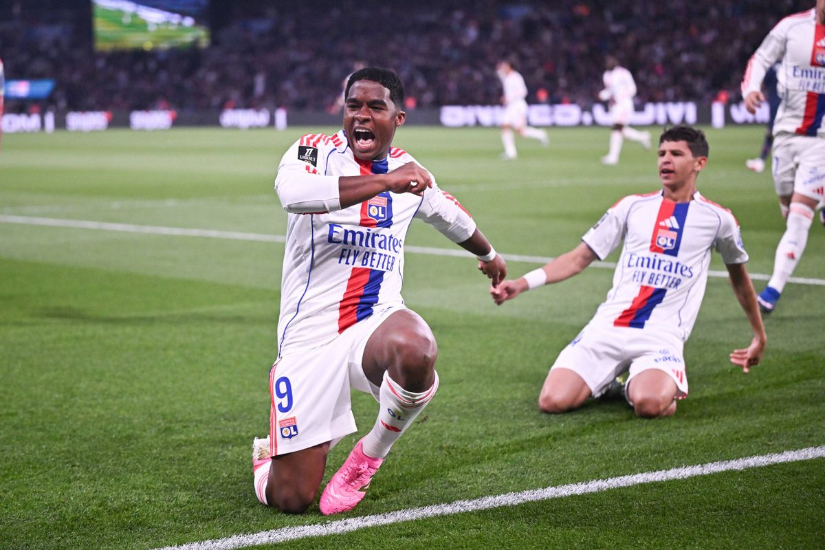 PSG-OL : Lyon donne le tournis à Paris, c'est le feu au Parc