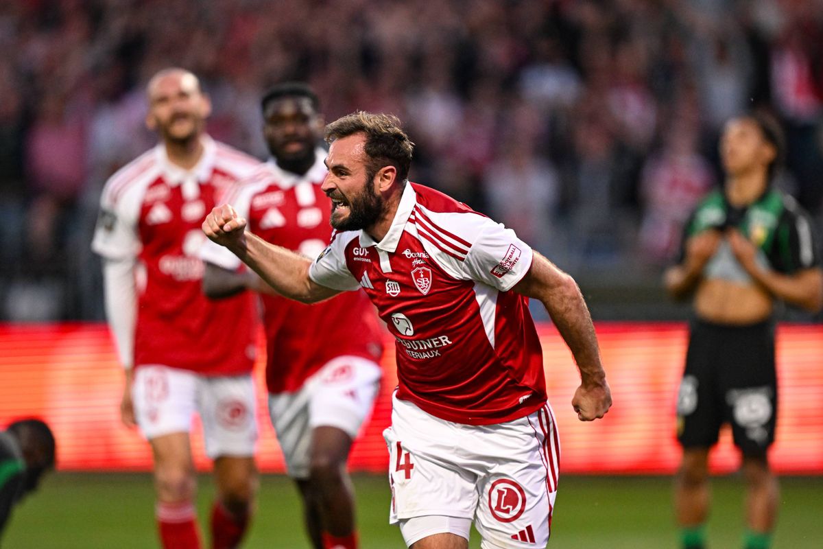 Lens humilié à Brest au repos, le titre s'envole