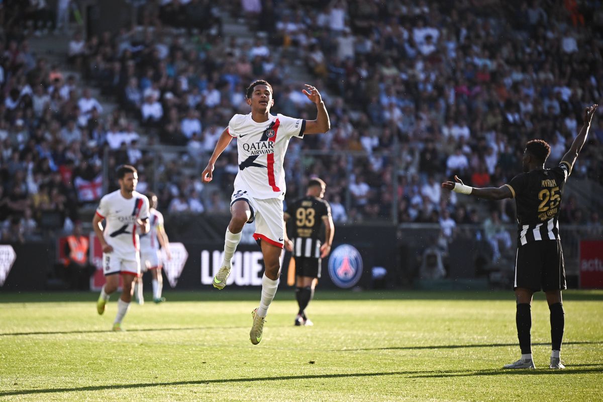 Ligue 1 : Le PSG fait le break et file vers le titre