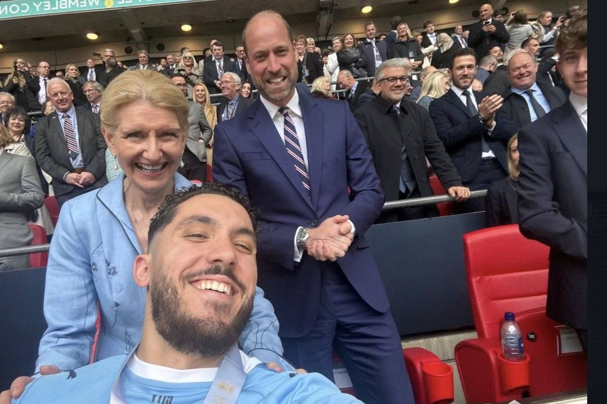 Rayan Cherki privé de micro par Manchester City