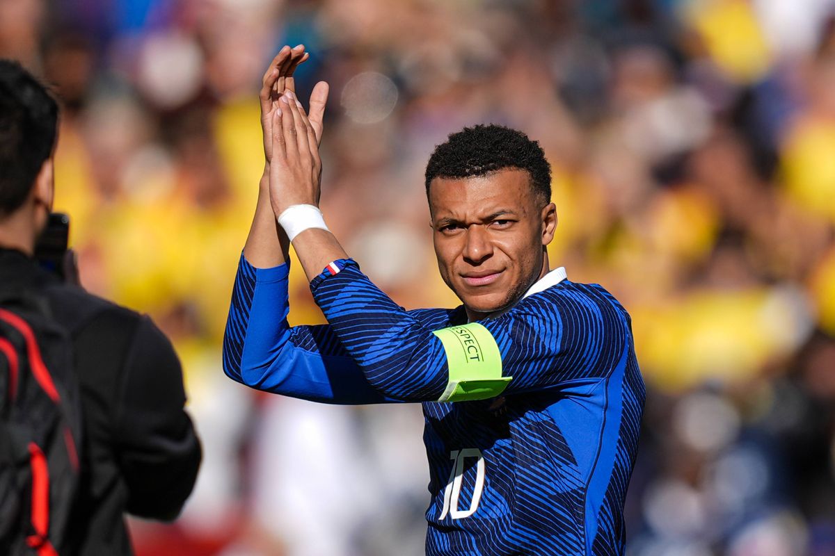 EdF : Kylian Mbappé écarté, il conseille Deschamps