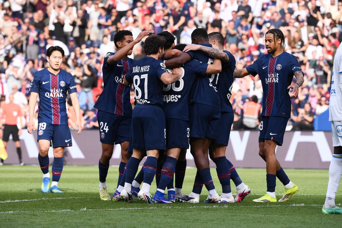 Le PSG part à 23 joueurs à Munich