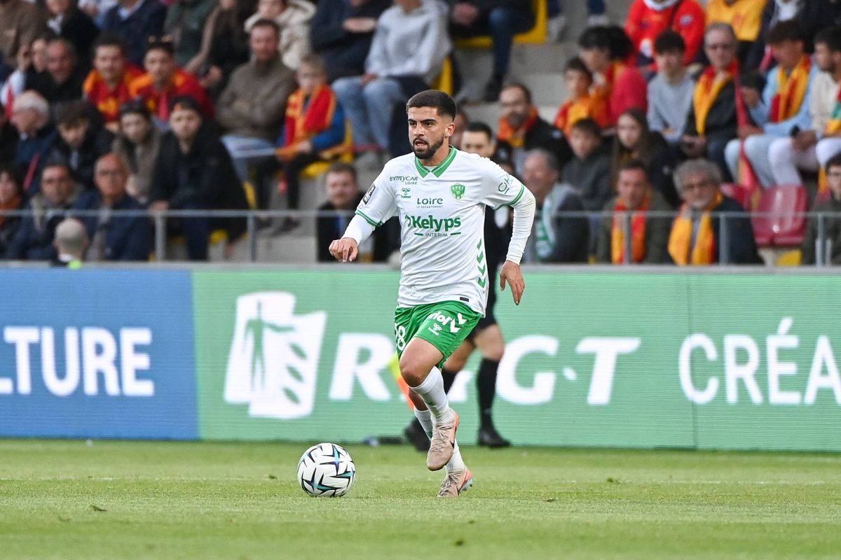 Cartonner et prier, la recette de l'ASSE pour la Ligue 1