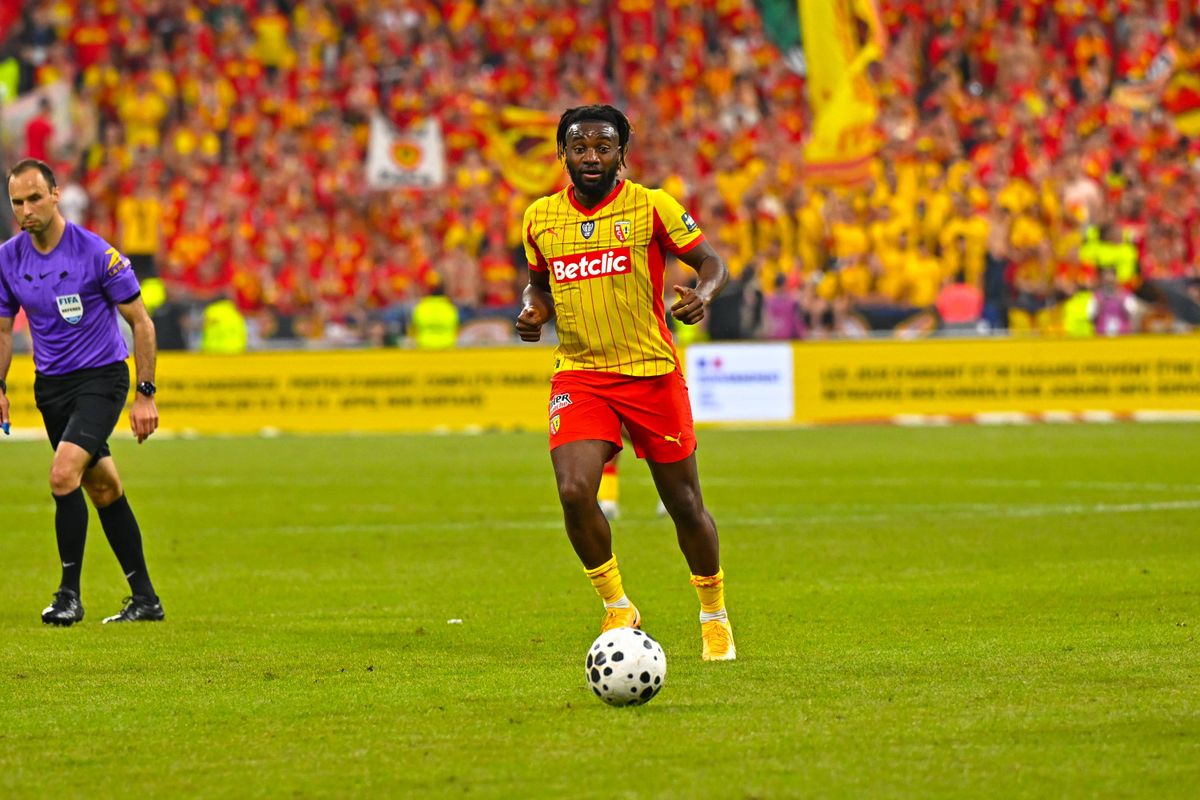 C'est fini, Saint-Maximin ne fait plus de cadeau à Lens