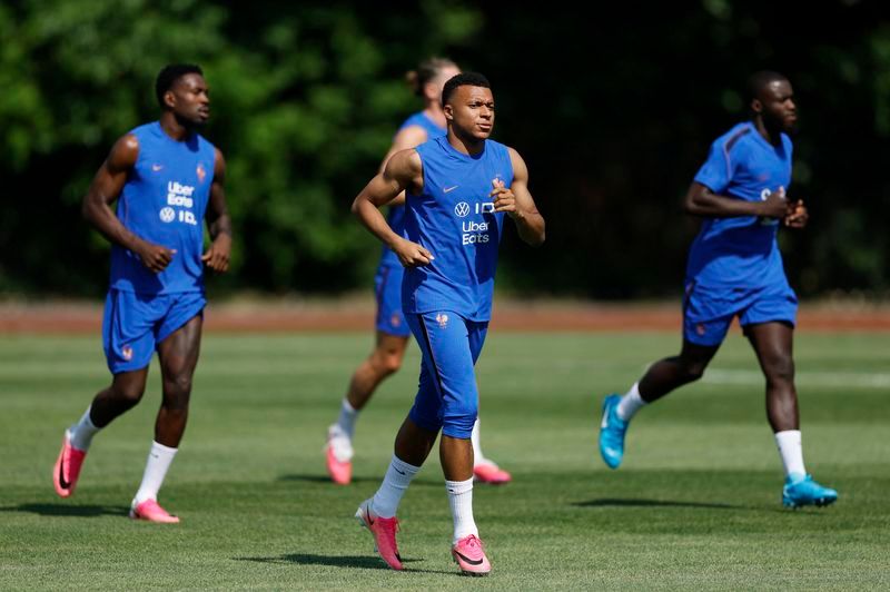 EdF : Dembélé dénonce « l'injustice » Mbappé