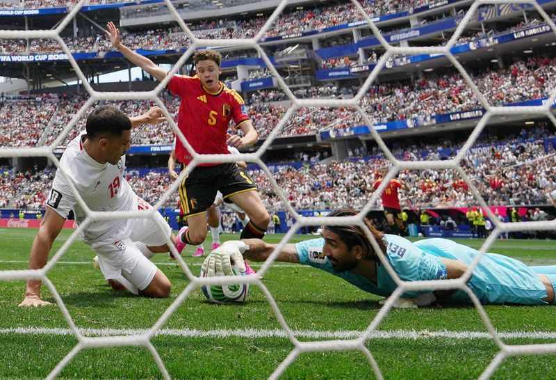 Le sélectionneur iranien estime que ce début de Coupe du monde entrera dans l'histoire