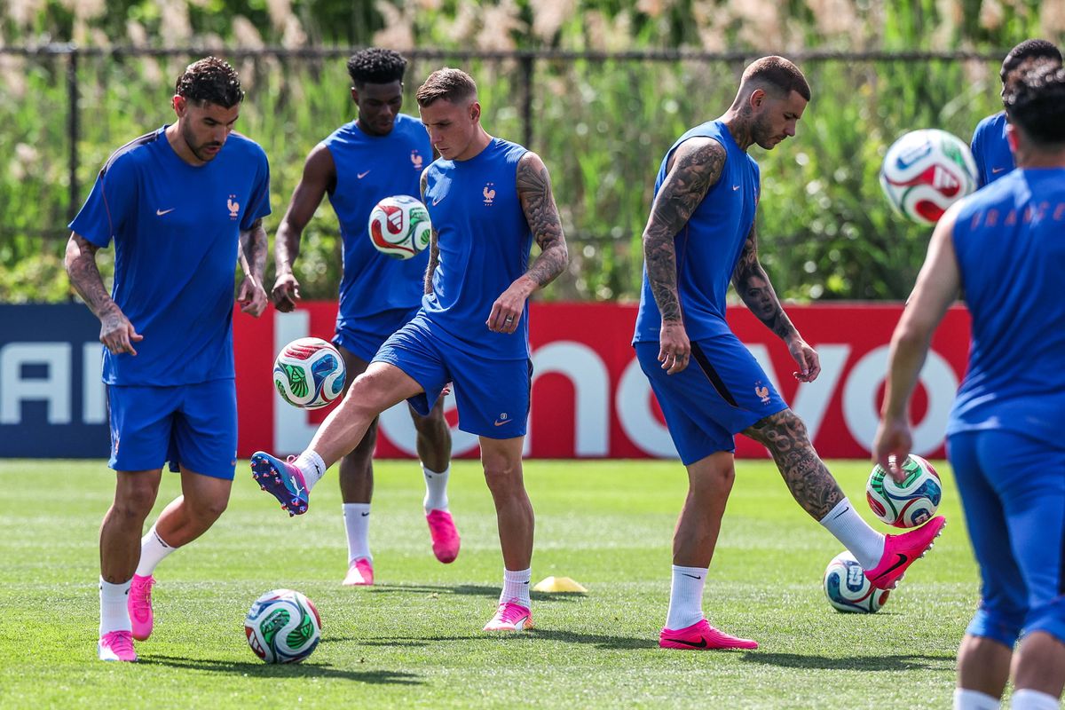 France-Sénégal : Deschamps n'a qu'un seul doute pour sa compo
