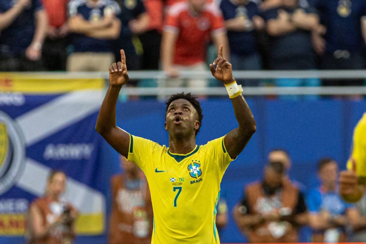 Le Brésil termine premier avec Neymar et Vinicius
