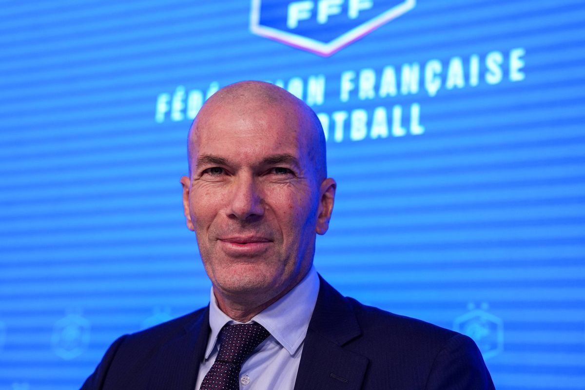 EdF : Zidane avoue avoir refusé des dizaines d'offres pour la France