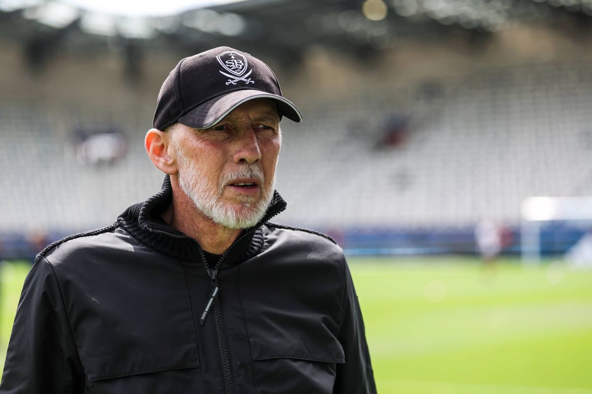 Le splendide geste de Brest avec la casquette d'Eric Roy