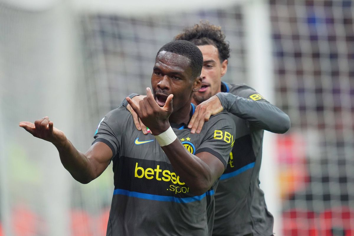 Serie A : L'Inter fait le show et reste en tête
