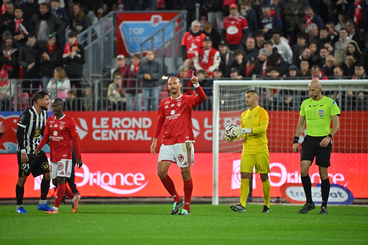 Monaco gâche, Brest cartonne