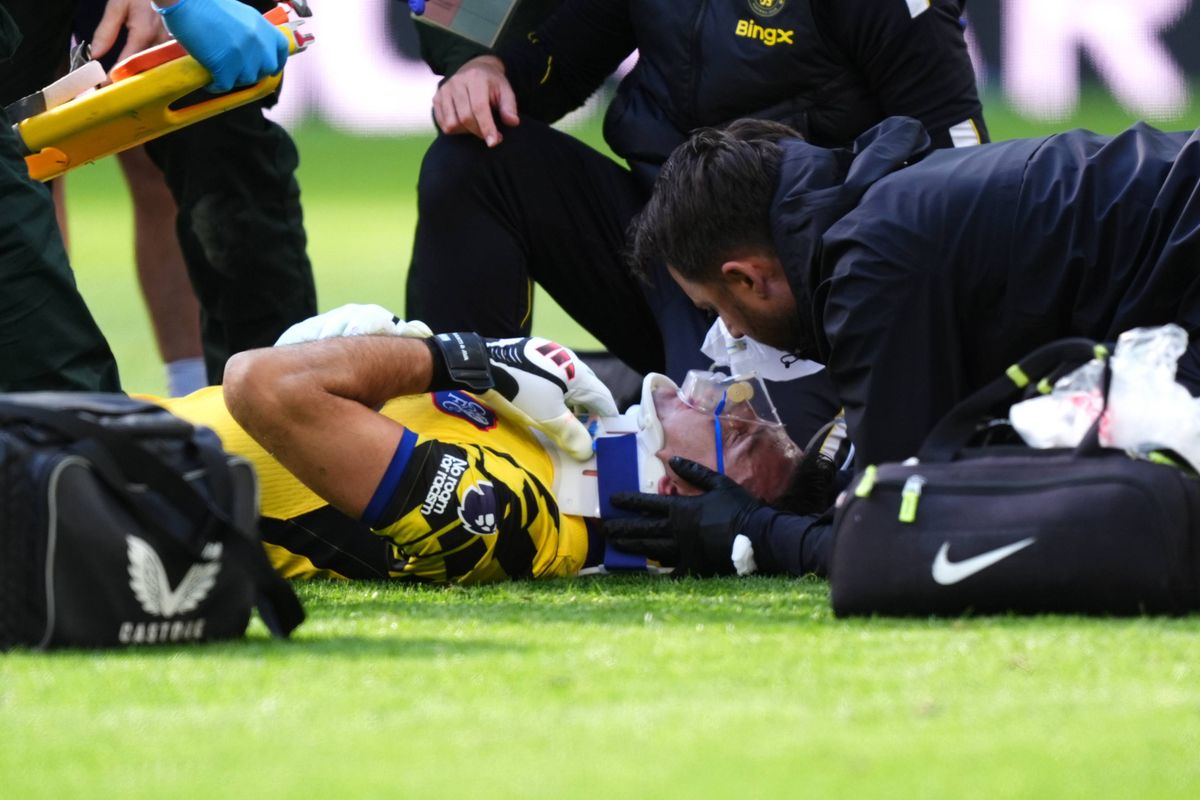 Chelsea confirme la très grave blessure d'Emiliano Martinez