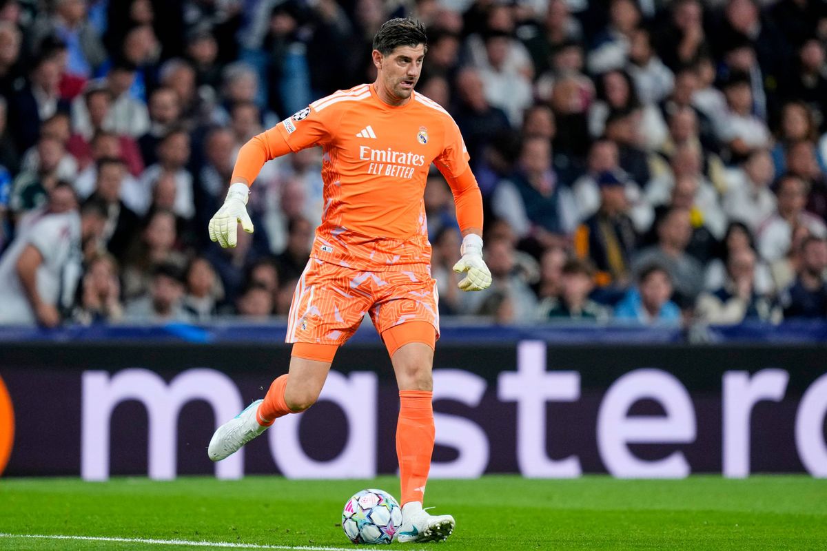 Real Madrid : Courtois forfait pour le Clasico