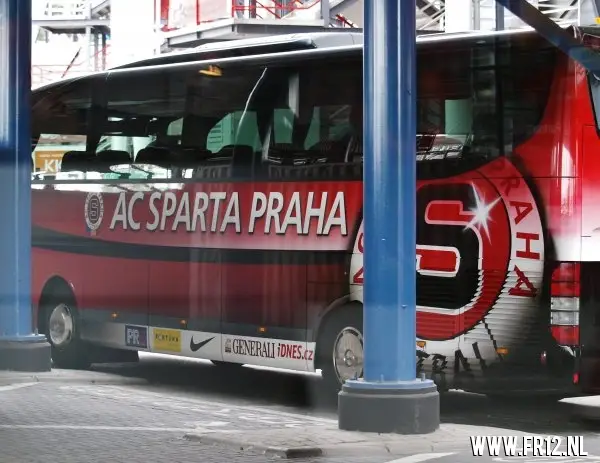 Training Sparta Praag in de kuip