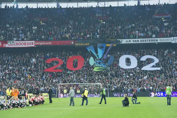 Van Marwijk: ''Je moet jezelf zijn in zulke grote wedstrijden''