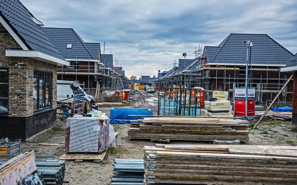 Vaste brug bij het spoor is het hoogst haalbare voor vaarverkeer in Harinxmaland Sneek