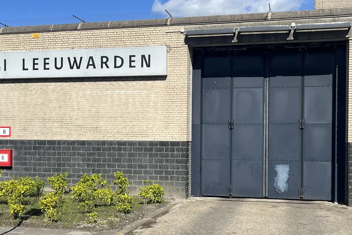 Gedetineerde stompt verpleegkundige van PI Leeuwarden in gezicht: voorwaardelijke celstraf