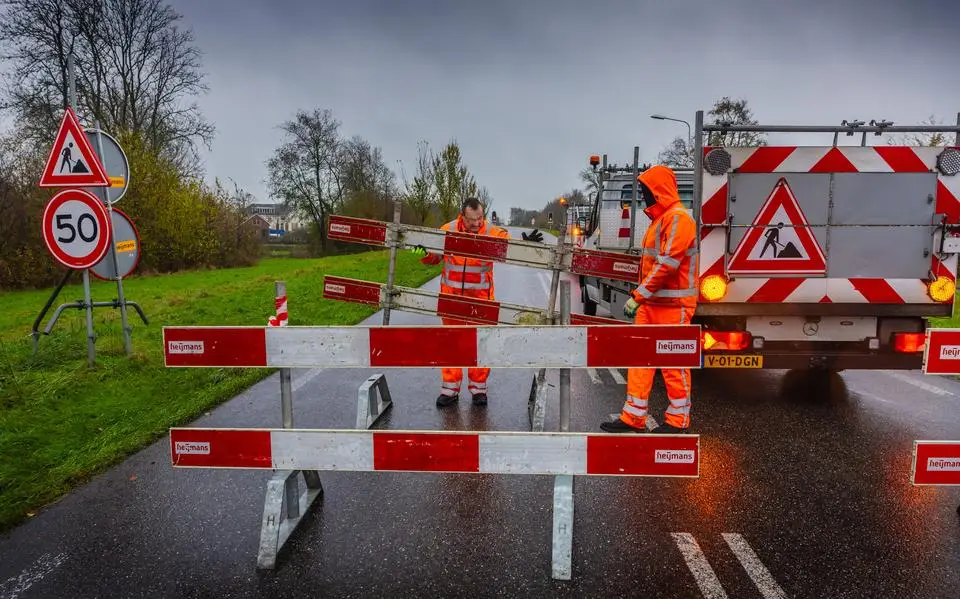 Praat mee | Het is een goed idee dat Rijkswaterstaat een pont gaat inzetten bij de brug bij Uitwellingerga