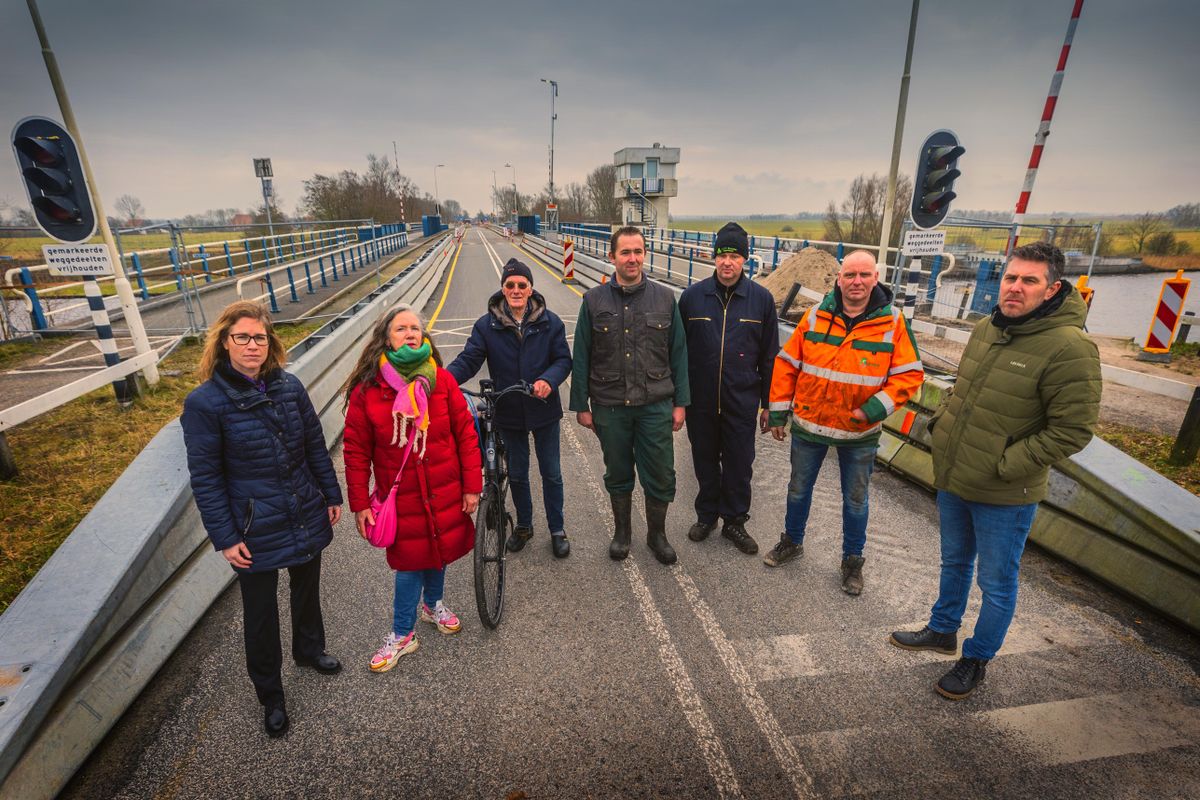 Inwoners Uitwellingerga boos nu ze pas in 2029 nieuwe brug krijgen. ‘De ûnfrede is enoarm’