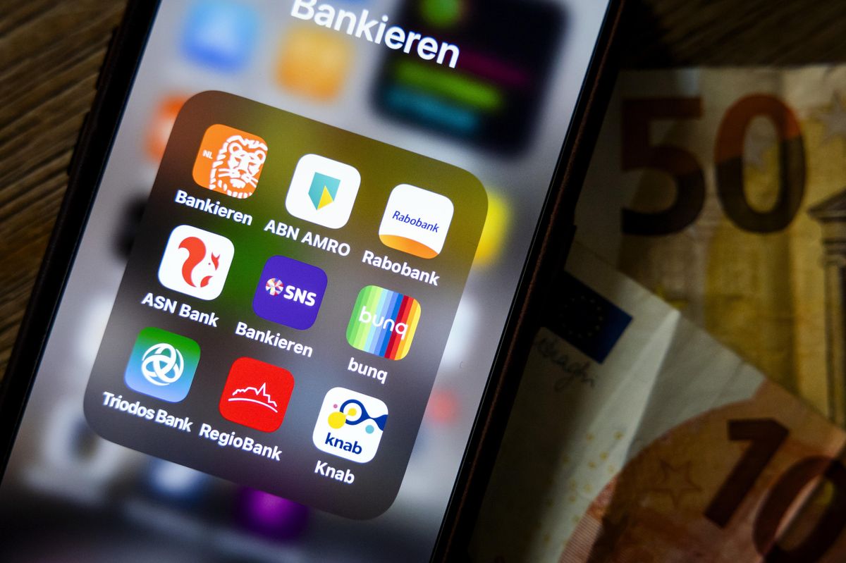 Banken maken betaalrekening steeds duurder: vooral klanten ASN en SNS betalen meer