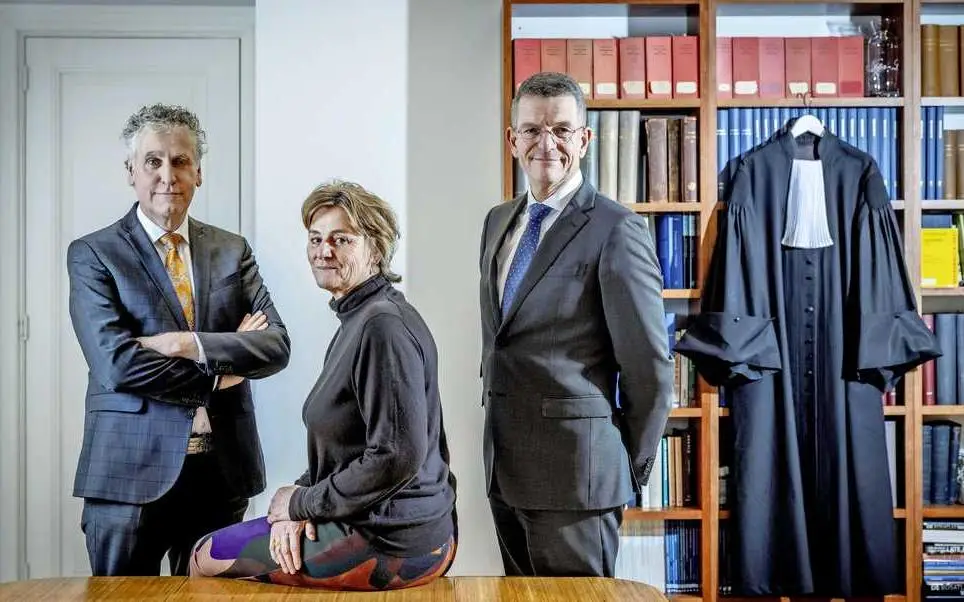 Justitie, rechtbank en advocaten slaan alarm: rechtsstaat dreigt in te storten