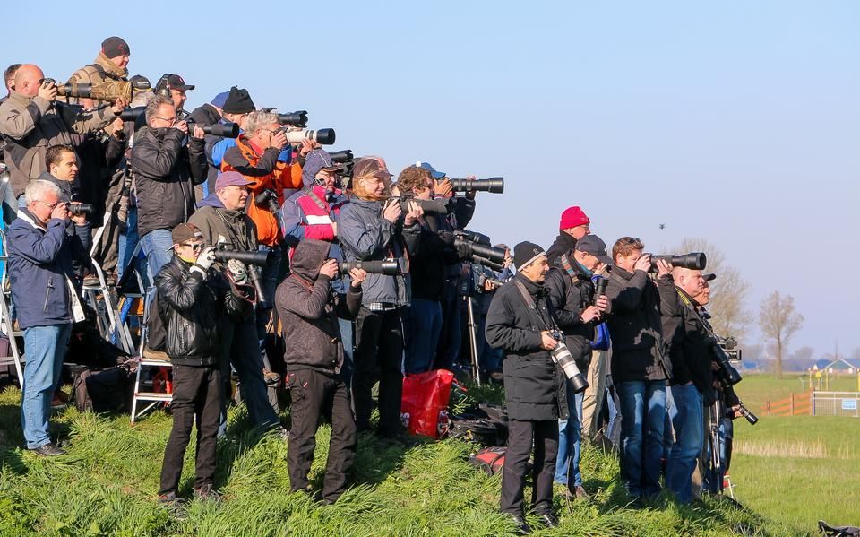 Na oefening Ramstein Flag kan op Vliegbasis Leeuwarden amper nog gevlogen worden. Wat speelt hier?