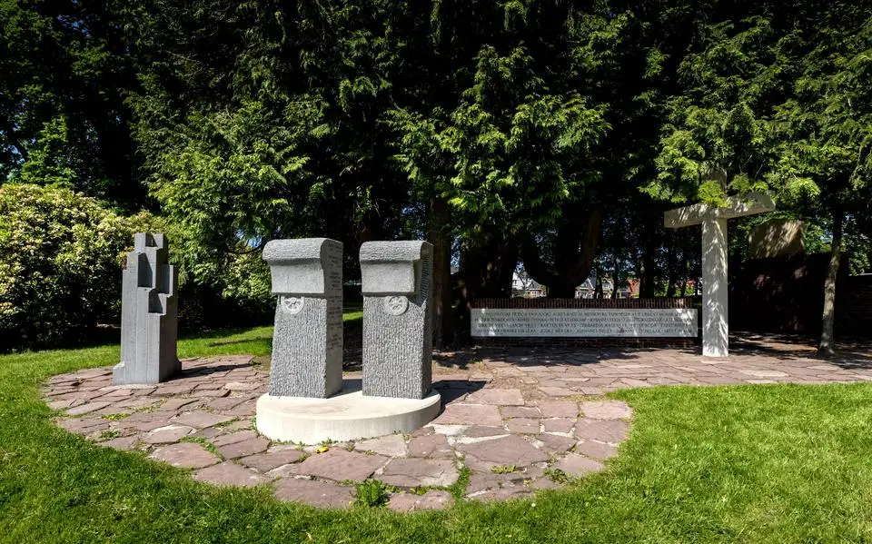 Oud-minister Piet Adema: verplaatsing oorlogsmonumenten Drachten is historische vergissing