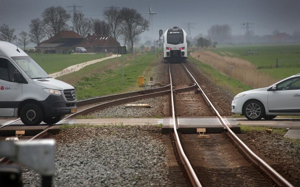 Spoorverdubbeling Dronryp-Franeker is kansrijk. Toch zetten ProRail en provincie het project in ijskast