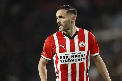 PSV kampt met één geval van actieve tuberculose in de selectie: Lucas Pérez moet drie weken in isolatie