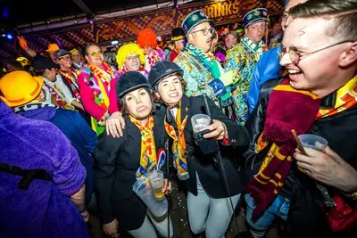 Carnavalsvierders noemen statiegeldbekers ‘roofsysteem’, maar horeca is er juist heel blij mee