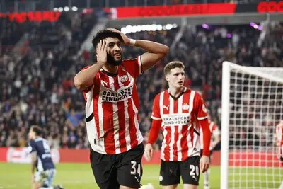 PSV wint dankzij een portie ‘gif’ op het veld eindelijk weer, maar heeft nog wel een blok aan het been