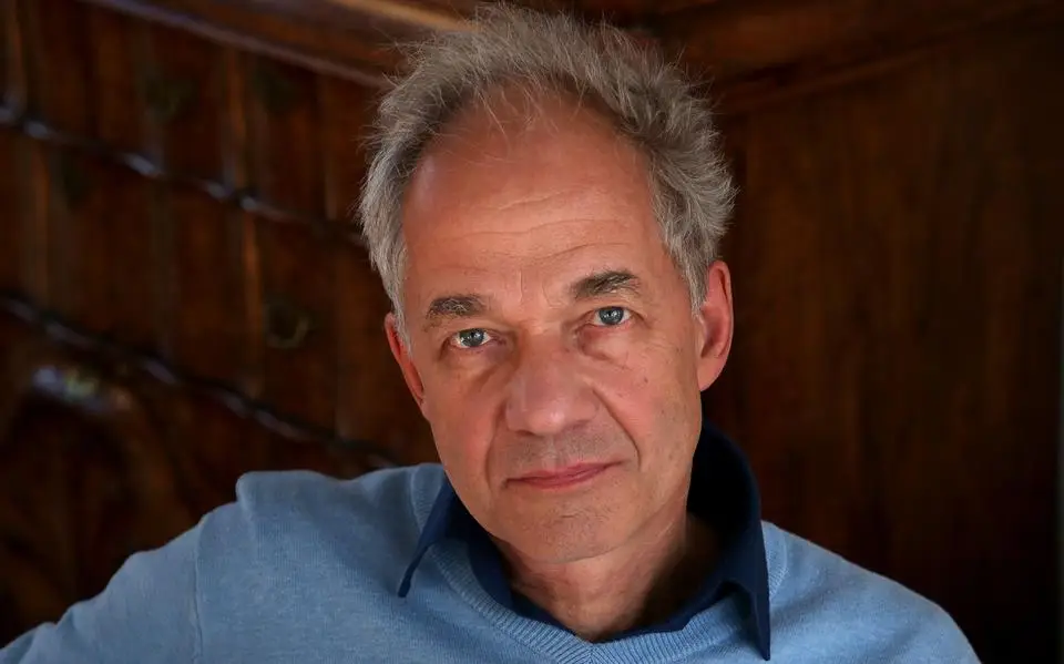 Anno (67) uit Sint Jacobiparochie noemt bezuinigingen ontwikkelingssteun schaamteloos: ‘Vluchtelingen komen als een boemerang terug’