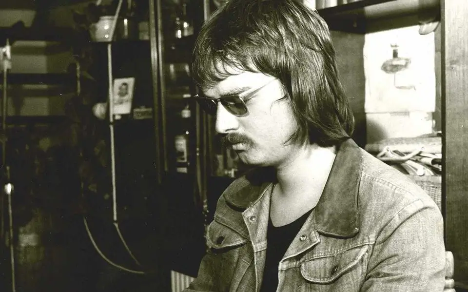 In memoriam | Koos Biel (71) uit Groningen: ooit de beste pedal steelgitarist van Europa