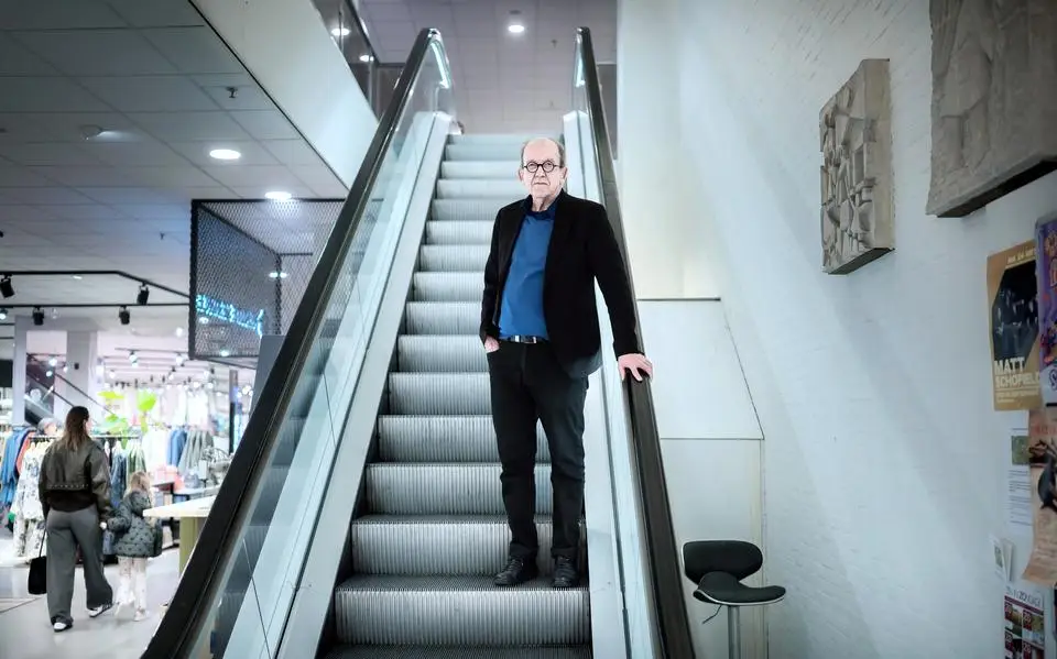 Kees ’t Hart (80) houdt van warenhuizen zoals Vanderveen in Assen. Lees hier waarom