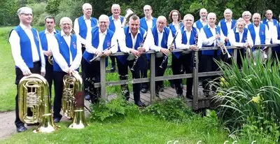 Gevarieerd concert van drie blaaskapellen; alle drie onder leiding van Jos van de Rijt