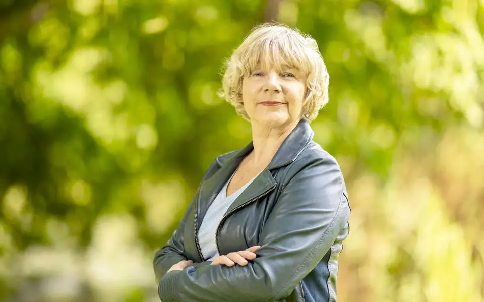 Burgemeester Marga Waanders is ongeneeslijk ziek en legt per direct functie neer in Waadhoeke
