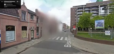 Tilburger wordt ‘gekweld’ door Street View-raadsel: ‘Het is hier voor altijd 2009’