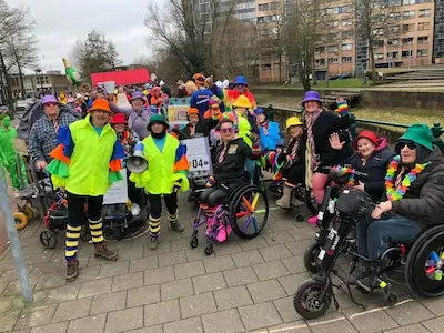 LIVE Carnaval in Brabant | Tullepetaonestad en Lampegat zijn klaar voor de optocht, Korte Putstraat in Oeteldonk al op slot