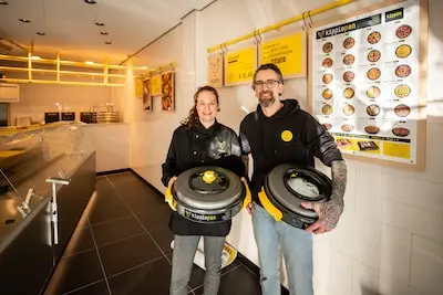 Steven en Esther openen in Best Kippie-filiaal: ‘Terug naar de horeca en vooral: samen iets beginnen’