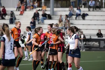 Oranje-Rood ziek van gelijkspel tegen uitgeputte hekkensluiter: ‘We hadden in een flow kunnen komen’