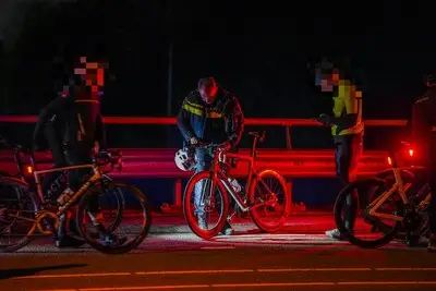 Wielrenner (40) overleden na botsing met fietser in Nuenen