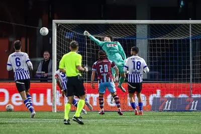 LIVE | Borgmans voorkomt grotere schade bij zwak FC Eindhoven tegen Vitesse