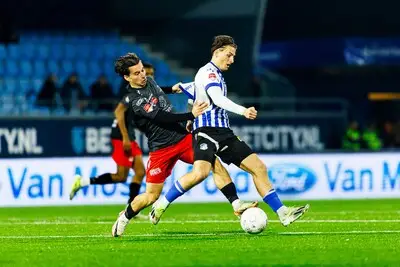 LIVE | Helmond Sport vroeg op voorsprong tegen FC Eindhoven in belangrijke derby