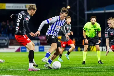 FC Eindhoven verlengt contract van Van Schuppen, Seedorf krijgt formele opzegging op de mat