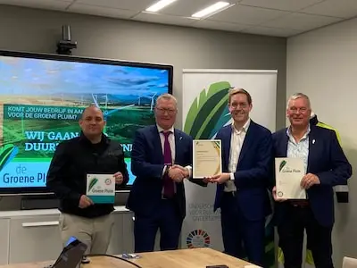 Elis Helmond geeft werkkleding een tweede, derde en vierde leven en valt daarmee in de prijzen
